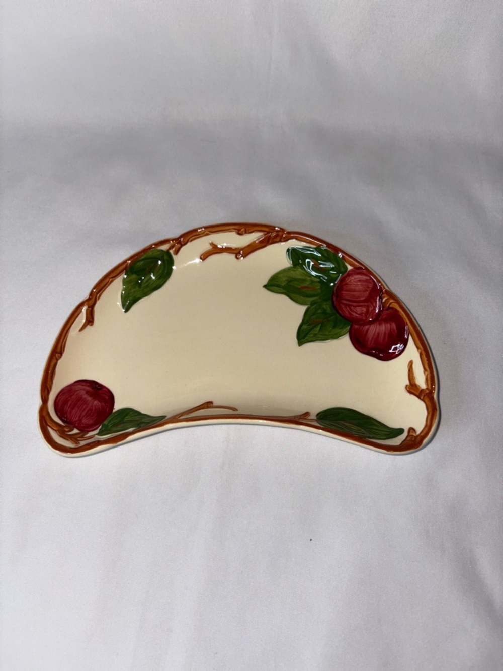 Franciscan Apple Half Moon Plates Set of 3 Vintage USA Hand Painted (As-Is) - Picture 5 of 9